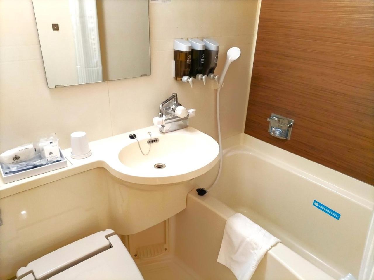 Apa Hotel Tokushima Ekimae Zewnętrze zdjęcie